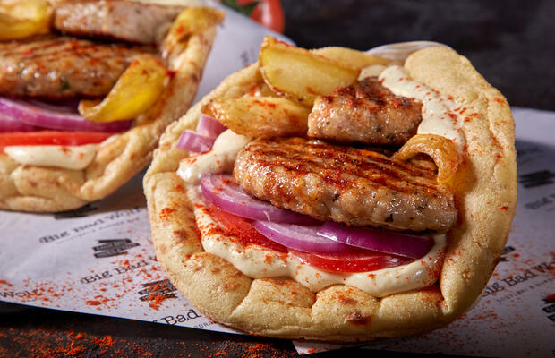 pita bifteki kotopoulo